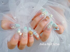 チップ長さだし水色ネイル