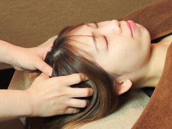 リバイブエス(Revive-S)の写真/【ヒト幹細胞培養液を使用する至極の頭皮ケア】頭皮洗浄×ヒト幹細胞美容液ヘッドスパ30分¥8,980→¥7,980