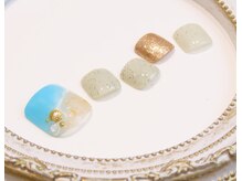 ネイルズアジュール アピタ新潟西店(Nailz Azur)の雰囲気（足元から華やかに☆夏デザインも豊富なフットジェルが大人気！）
