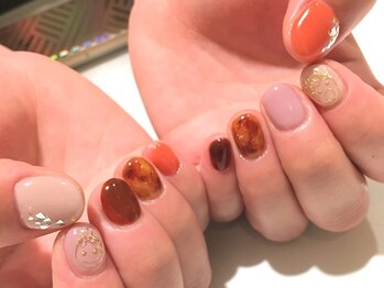 レア(Rea)/べっ甲ネイル