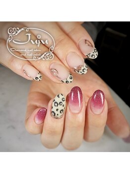 ジュジュ(Juju)/豹柄チグハグネイル