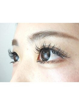 ボリュームのある目元にしたい