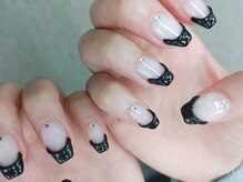 ネイルパキラ(nail pachira)/ぷっくりフレンチ