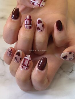 サロンドニーナ(Salon De Niina)/ハンドとフット同時が可能な時も