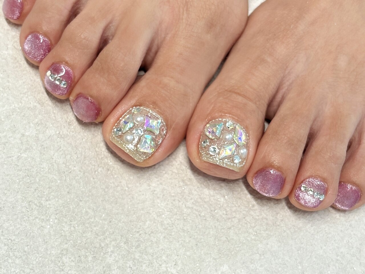 現品 フットネイルチップ 埋め尽くし ビジュー マグネット 薔薇