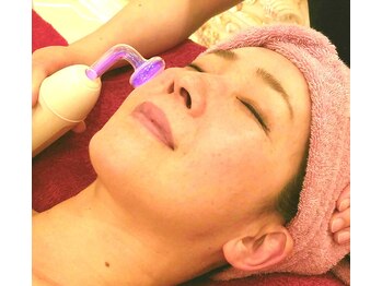 カリタス(CARITAS Total Beauty Esthetic Salon)/紫光線