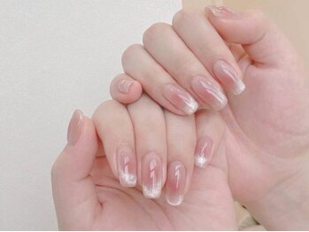 ラジュルネ(nail&eyelash La journee)の写真/SNSでも大人気！【全員】オフ込みチーク+マグネットフレンチ7980円♪肌馴染みがよく華やかな手元へ♪