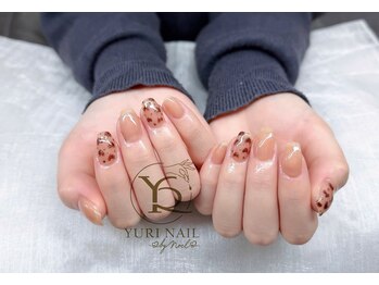 ユリナリタ(YuRi Narita)/