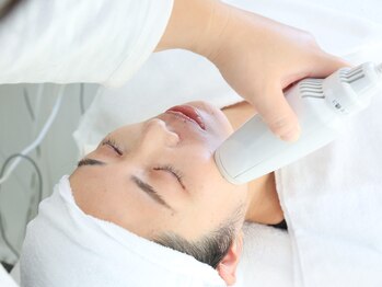 ルセ プラス(Ruse+)/毛穴洗浄フェイシャルエステ