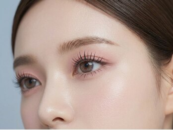 ケーオーエスビューティー(KOS beauty)の写真/【当店大人気ラッシュリフト＋ラッシュアディクト】ビューラーいらずでまつげをボリュームアップ！