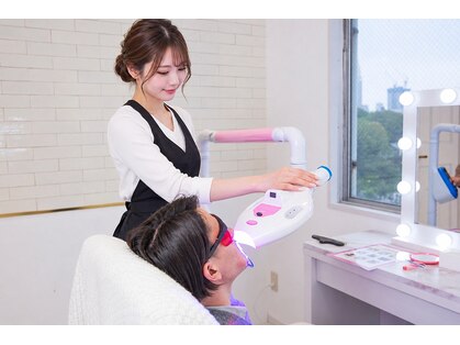 エクシアホワイトニング 名古屋栄店の写真