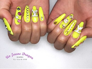 アン ジョーヌドラゴ/【ロングネイル】ネオンネイル