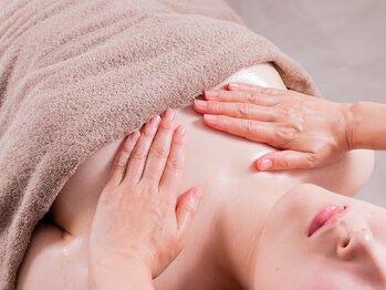 創ボディデザイン 和泉府中店(創 BODY DESIGN)/9.デコルテの施術