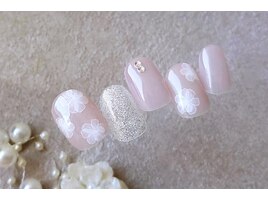 5600円　レース　フラワー