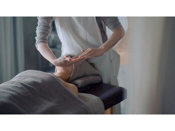 ゆりの花/デコルテ