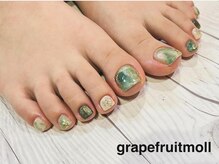 グレープフルーツモール(grapefruitmoll)の雰囲気（ニュアンスマグネットフットネイル）