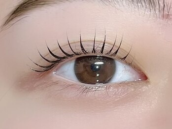 シャイニー(Shiny)の写真/お顔の印象を大きく左右するパーツだからこそ拘りたいアナタも大満足の目元に☆抜け感UPでトレンドeyeへ♪