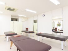 ストレッチヒーロー 姫路広畑店の雰囲気(横になったままストレッチを受けれるので運動が苦手な方でも◎)