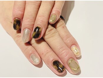 カラン 焼津店(CALIN)/大人べっ甲ネイル