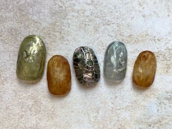 シープラスエー(C+A)/ツヤとマット、凹凸感が楽しめる