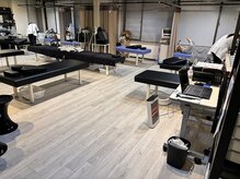 ビーワイ鍼灸整骨院 心斎橋院の雰囲気（お悩みに沿った施術を実施しているため、根本解決が可能です！）