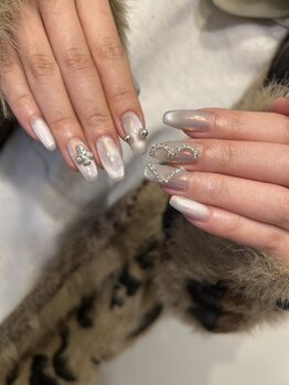 リット 代々木上原(lit.)/海外から話題のハートネイル