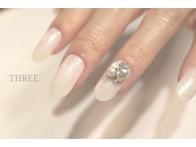 スリー 自由が丘(THREE)/冬のホワイトビジュー