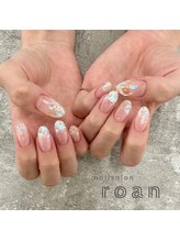 ロアンネイル(roan nail)/先端ストーン