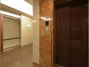 ネイル アンド ボディジュエリー リッチスタイル(Nail&Body Jewely Rich style)/【エレベーター】