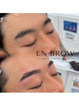 メンズ眉毛サロン EN BROW 六本木店【メンズアイブロウ/まつげパーマ/肌ピーリング】の写真/【駅徒歩5分でスマートに完結】無駄のない洗練されたメンズケア。鼻毛・額WAXから眉毛までトータルケア