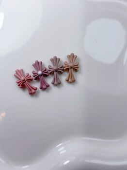 ドットハル(.HAL)の写真/【ワンカラー・ラメグラ￥3990】優しく丁寧な施術で細部までこだわる美しいフォルムへ整えます☆