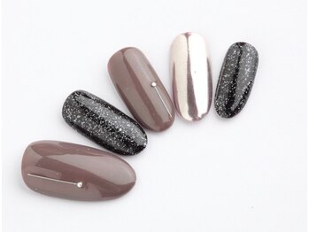 エムスラッシュ ネイル たまプラーザ(M.SLASH)/クールミラーネイル