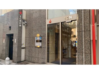 オーシャンブルー 長崎店(OCEAN BLUE)/右側に曲がるとすぐ!