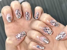 ワイワイ(yy)/キラキラシルバーネイル