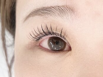 ニーナ 恵比寿東口店(nina)の写真/【LED変更無料◎】まつげが根元から上がるアップリフティングマツエク♪マツエクだけで上向きまつげに◎