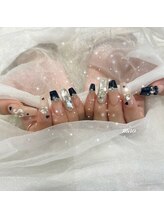 リンドネイル バイ モカ アンド ララ(Lind nail by moca and LaLa)/黒ネイル