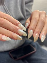 ウズ(UZU)/ぷっくりネイル