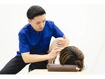 八幡西中央整骨院 鍼灸院/巻き肩にも◎肩甲骨はがし