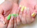 2色推しカラーネイル