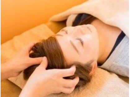 アイラッシュアンドヘッドスパ カミロマン(髪物語)の写真