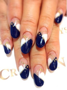 クリスタルネイル ボンベルタ橘店(CRYSTAL NAIL)/変形フレンチネイル