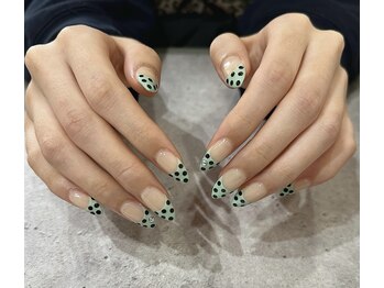 パステルドットフレンチネイル