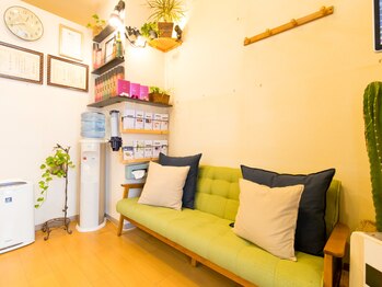 こじま 富雄団地接骨院/待合室でごゆっくり♪