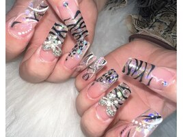 新宿 ゼブラネイル ギャルネイル