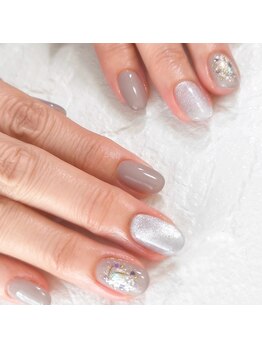 ラウ(Lau)/シェルネイル¥６６００