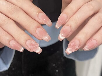 チークマグネットフレンチネイル