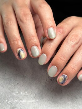エムズネイルズ(M's Nails)/ショートでも似合うニュアンス