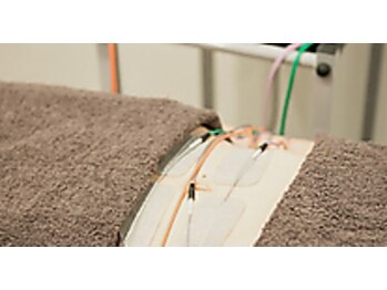 むげん整骨院鍼灸院 近江八幡/電気刺激EMSで筋肉の活性化！