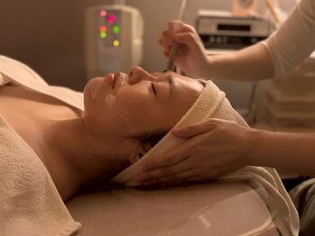 ボウ 静岡本店(VOEUX)の写真/20代30代40代の大人ニキビ専門◎専門歴13年・23,000人の実績・完全個室サロン