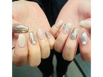 サララ(SALALA)/デザインネイル♪